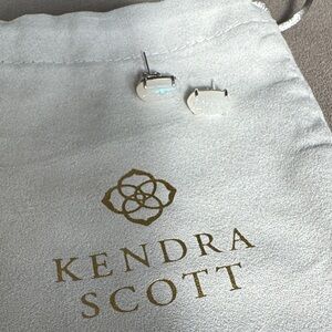 NWOT Kendra Scott White and Silver Stud Earrings